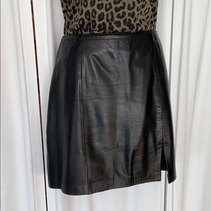 🌸Genuine Leather Mini Skirt🌸From Italy